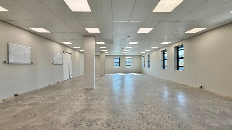 To Let Commercial Property for Rent in Paardevlei Western Cape
